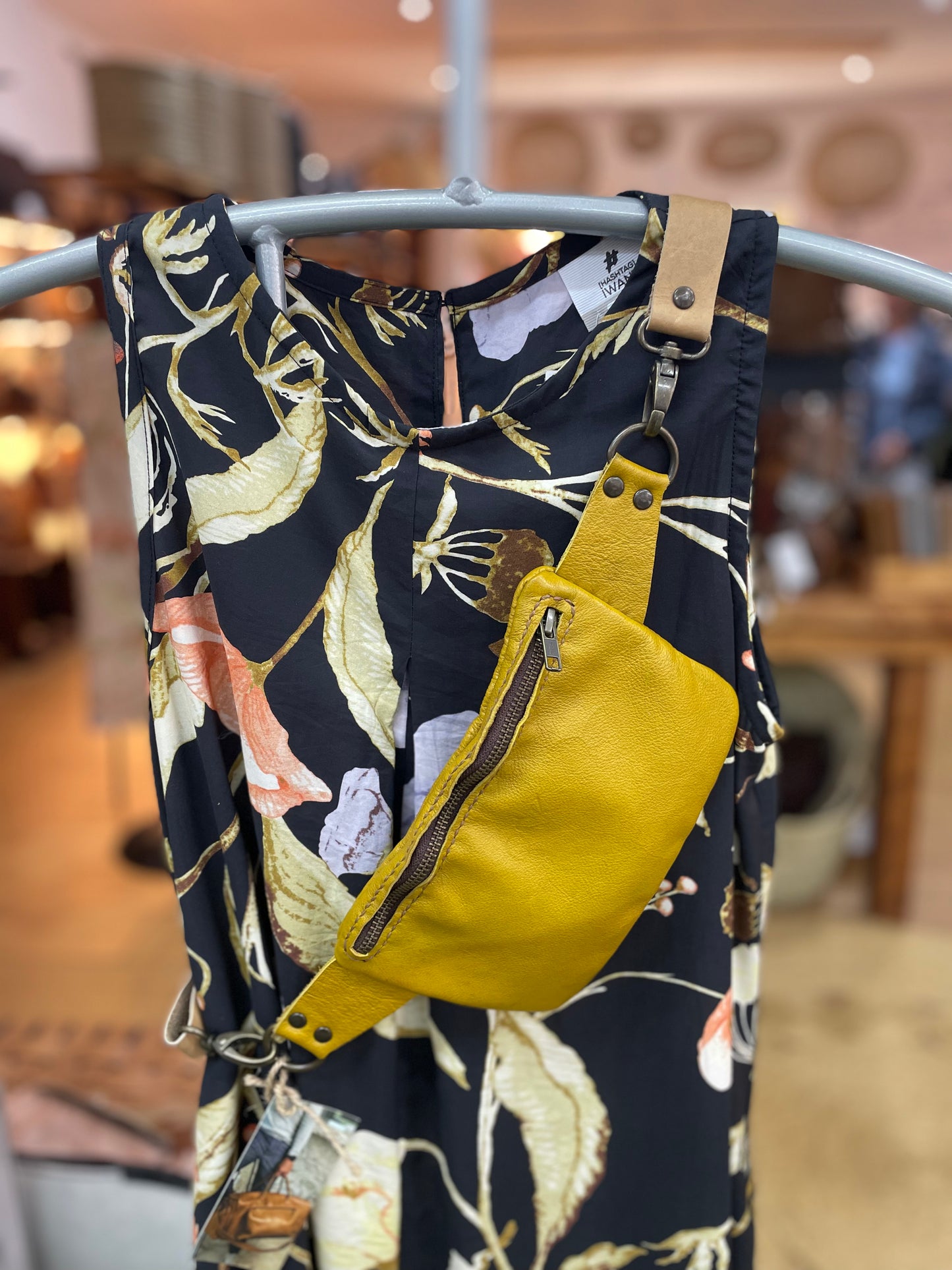 Small Original Leather Moonbag - funky yellow 2