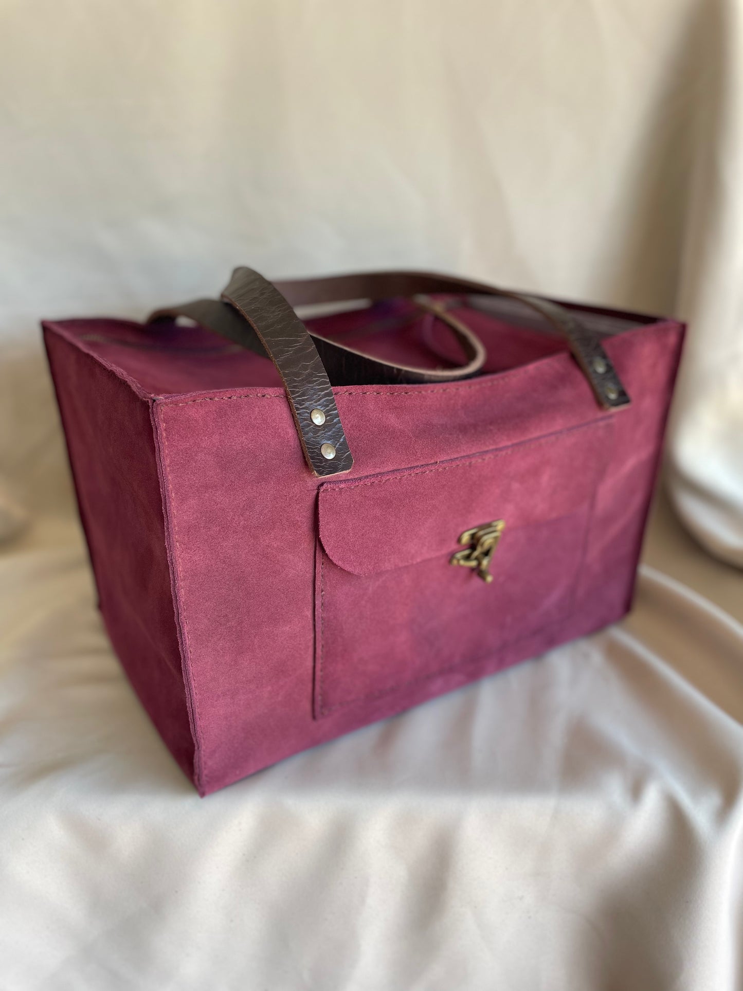 Closed Organiser's Case in Suede - Purple