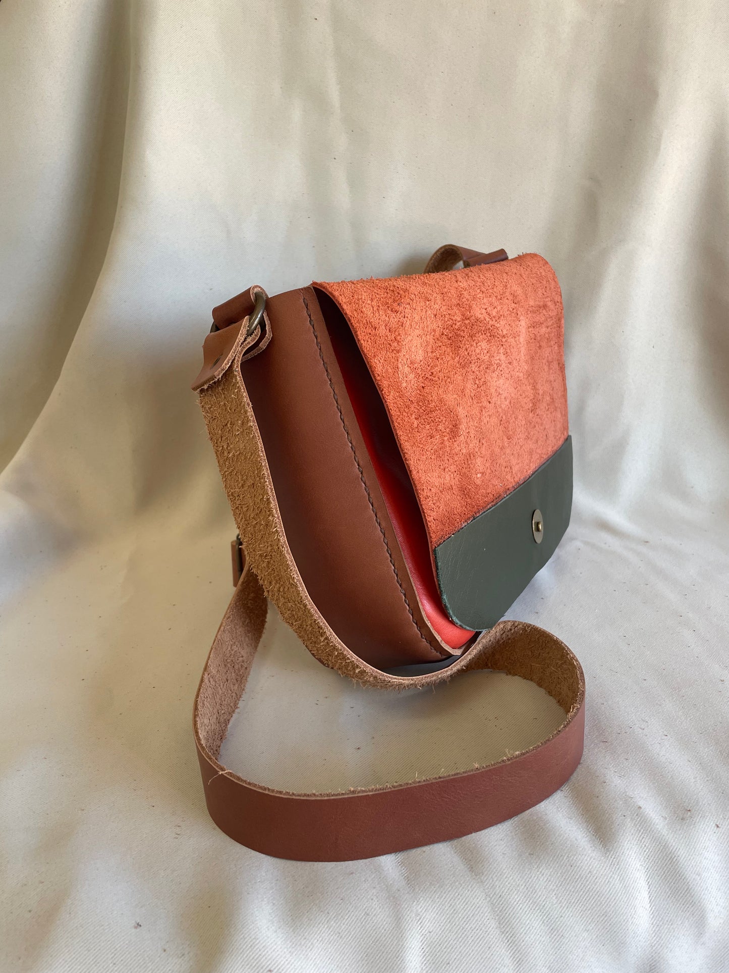 Leather Classic Satchel 2.0 (option 1)