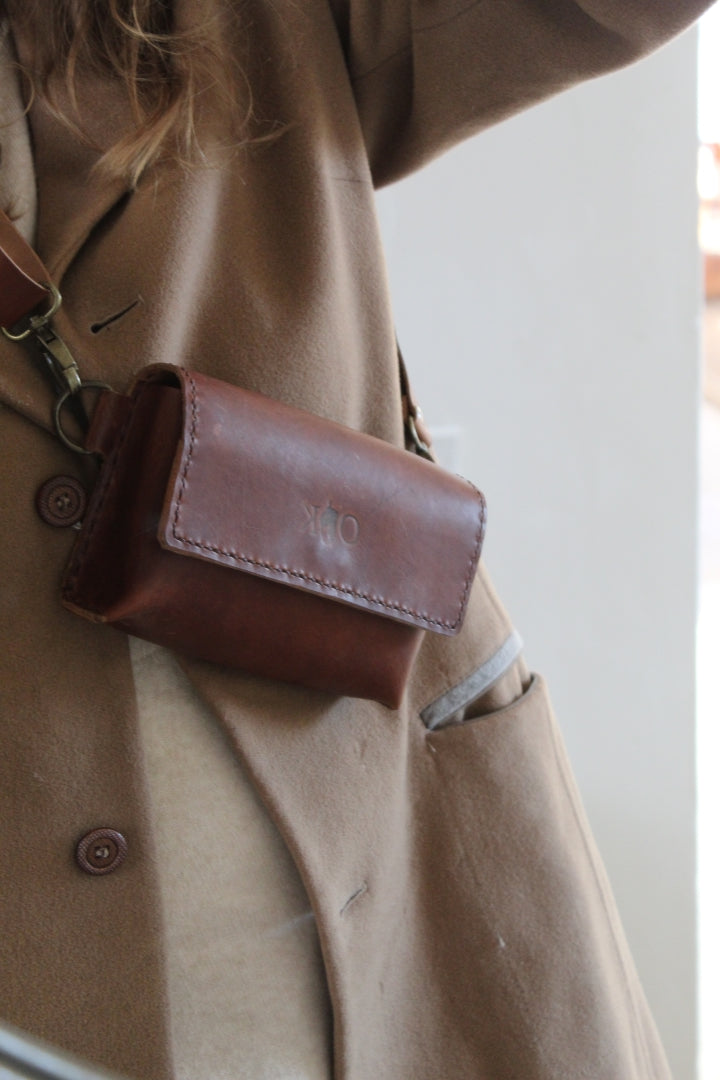 Classic moonbag in cognac leather
