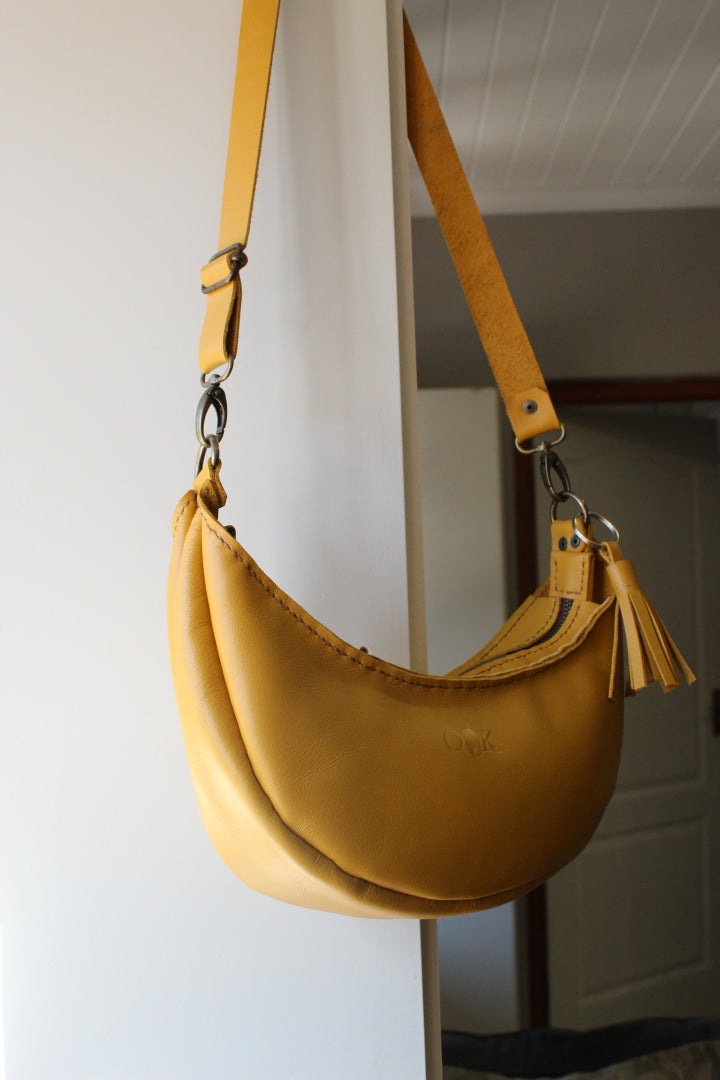 Leather Banana Moonbag