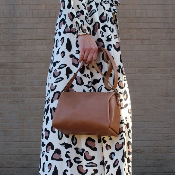 Leather Box Bow Satchel - Tan