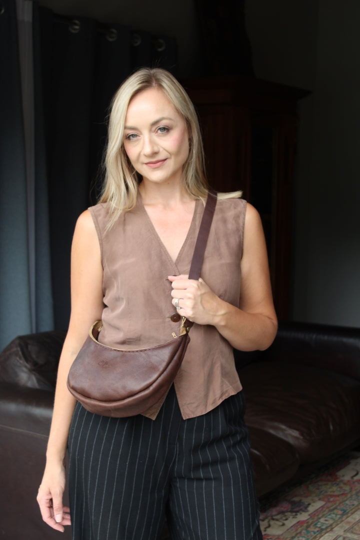 Leather Banana Moonbag
