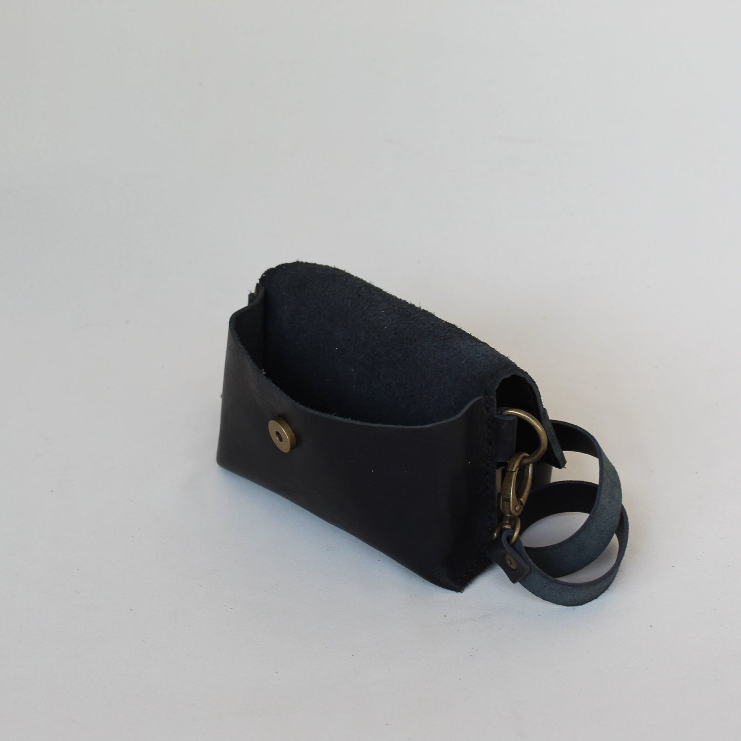 Classic Leather Moonbag - Black