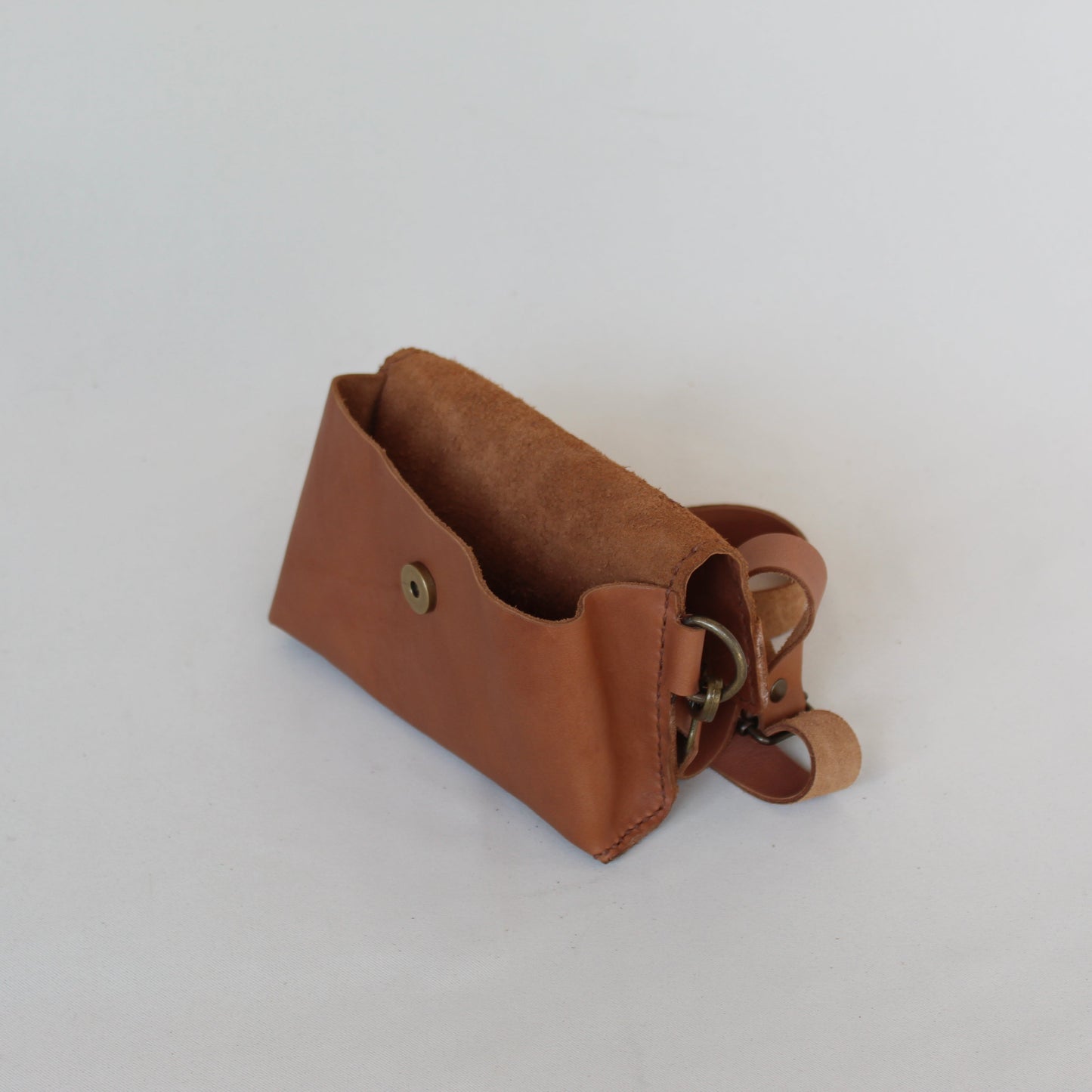 Classic Leather Moonbag - Tan