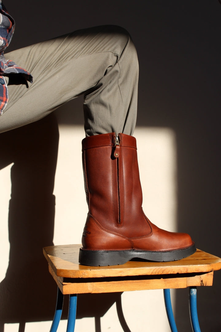 Men's leather boot in pitstop brown