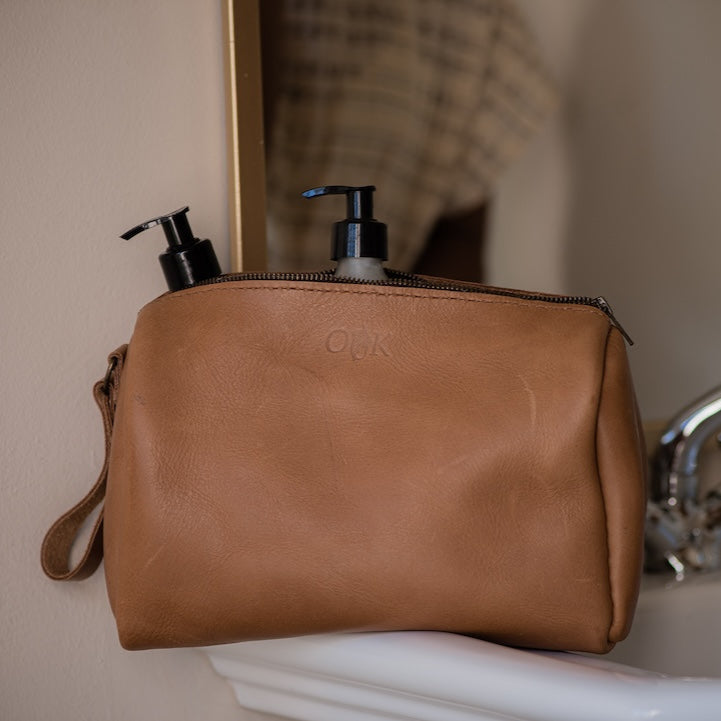 Leather toiletry bag in tan