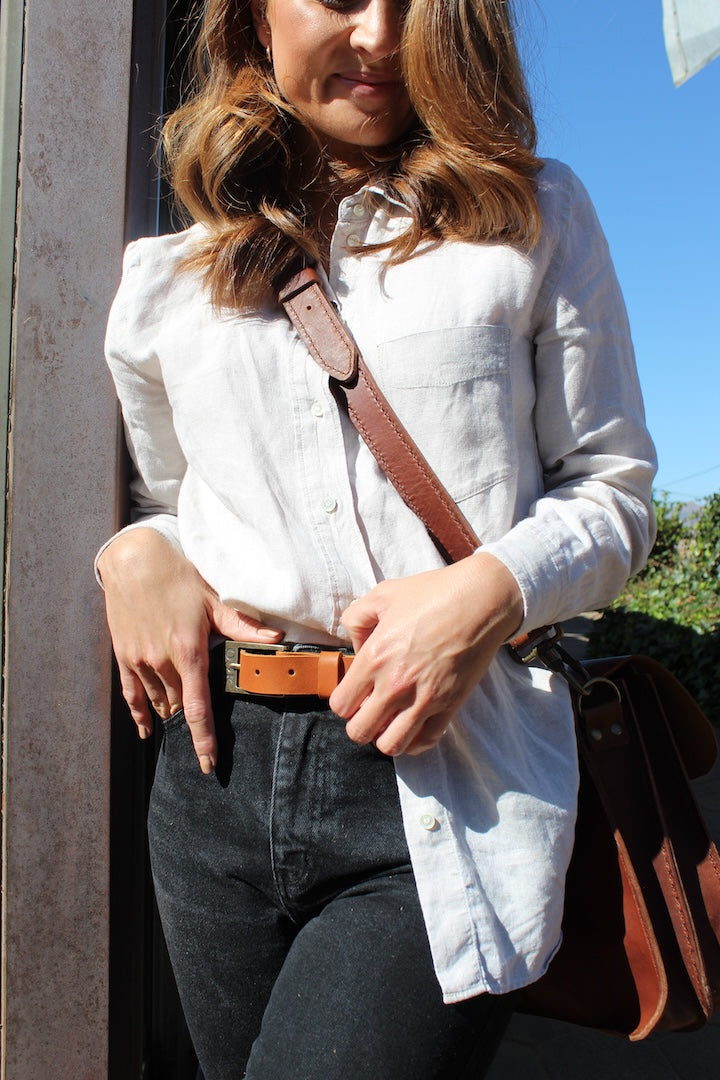 Leather women's belt