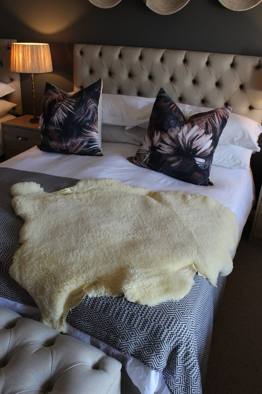Medical sheepskin in yellow