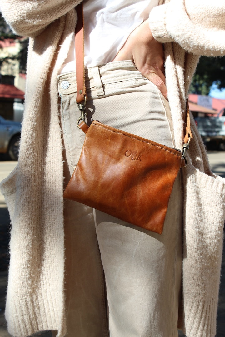 Leather sunrise satchel in tan