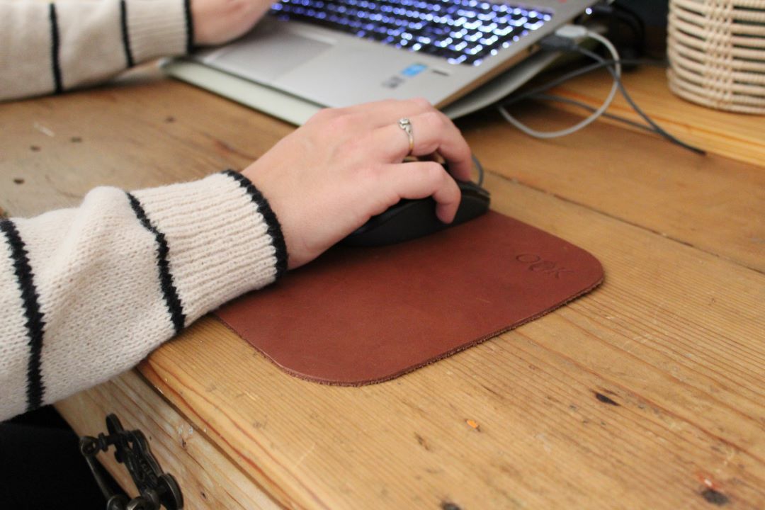 leather mouse pad