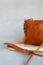Load image into Gallery viewer, leather satchel in amber
