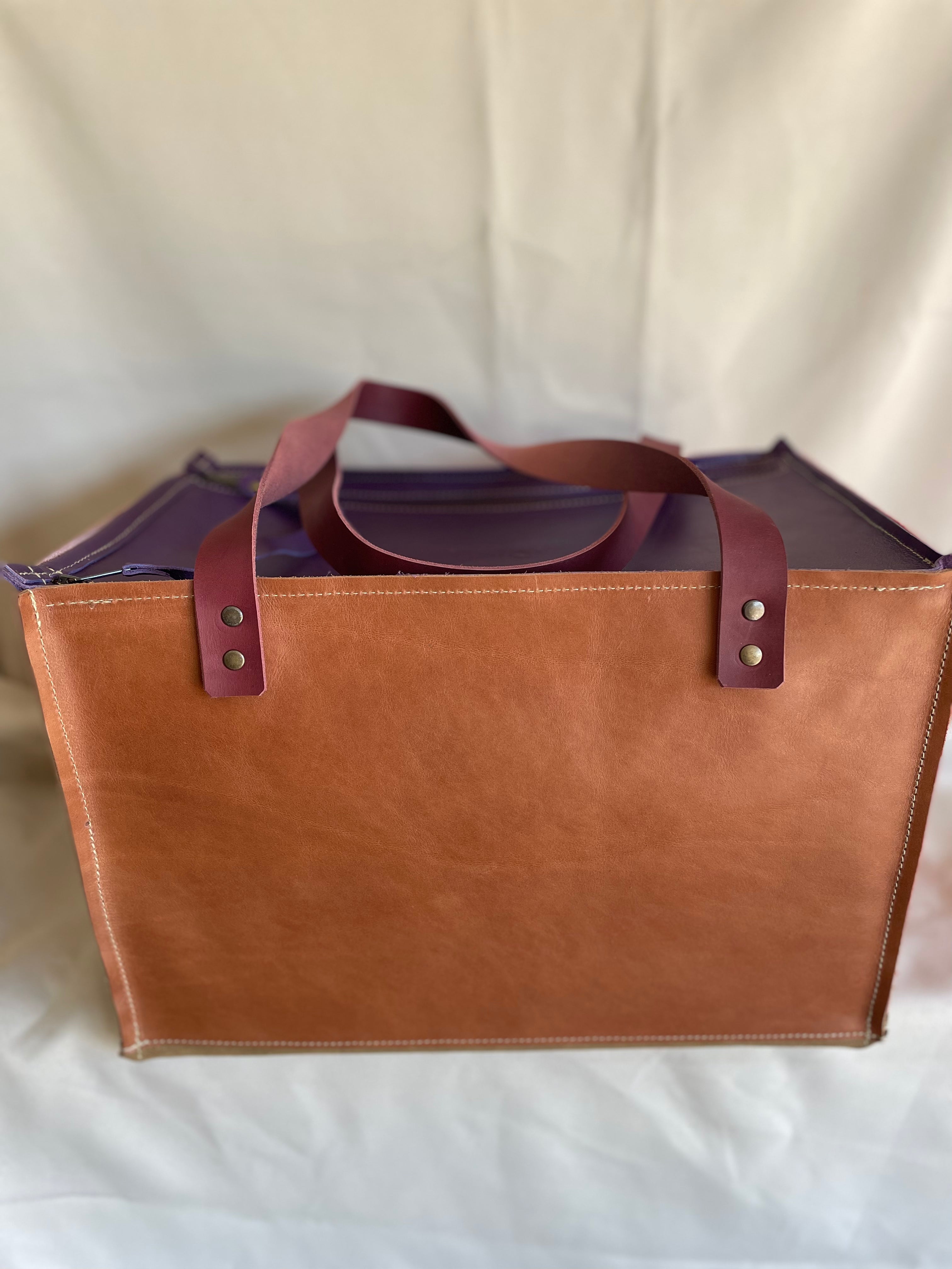 Closed Leather Organiser - Josef se kleed 36