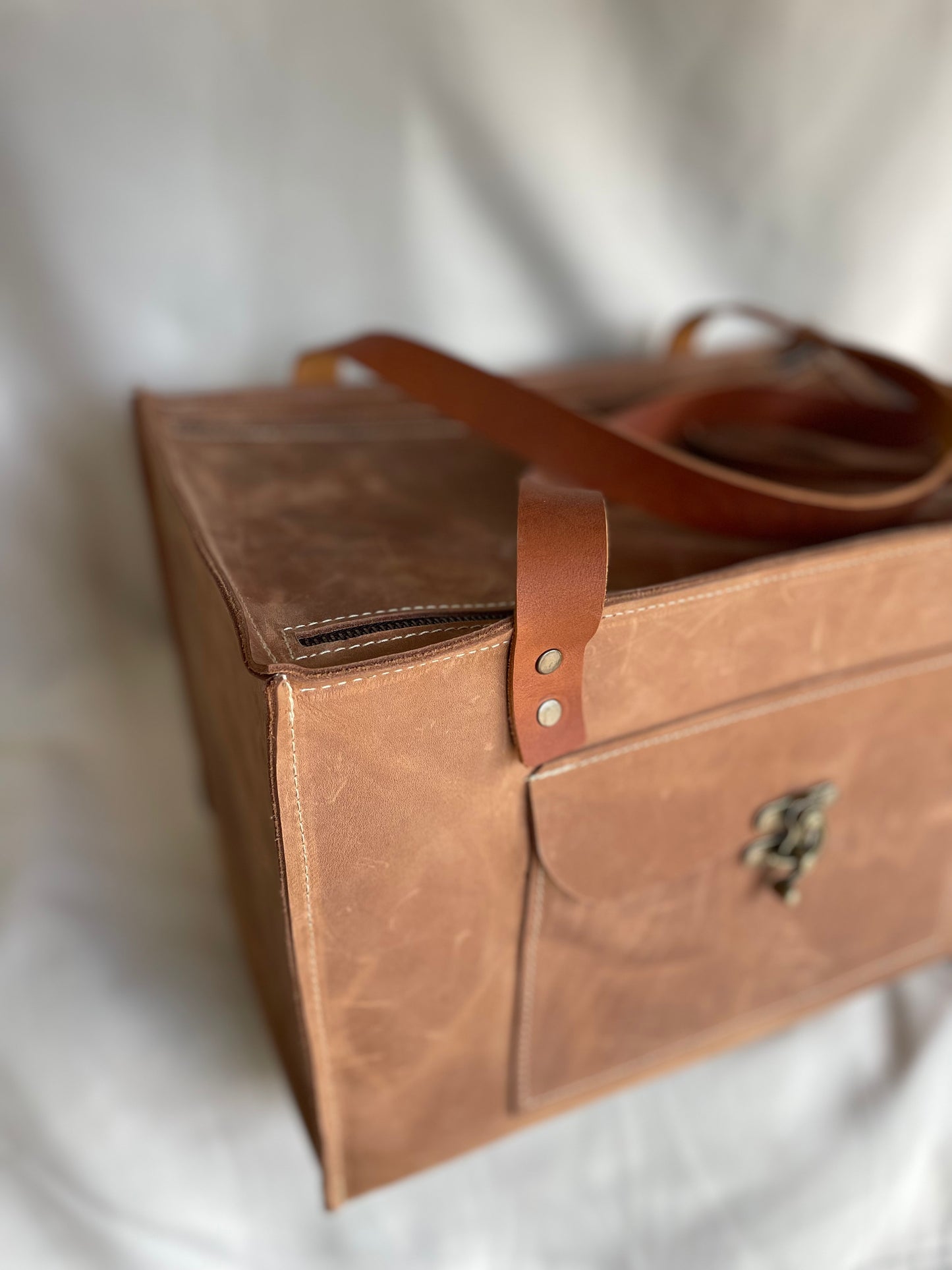 Closed Leather Organiser Case - Rustic Stone