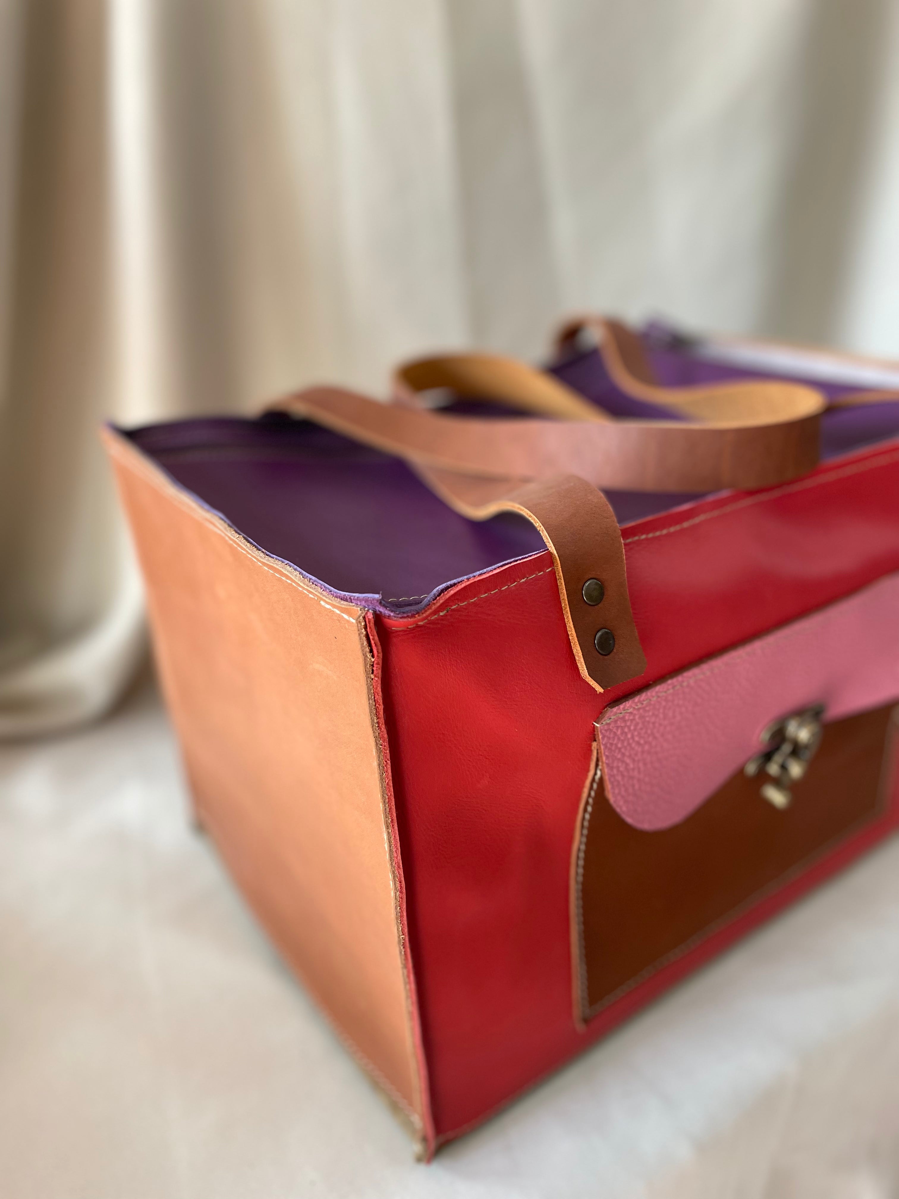 Closed Leather Organiser - Josef se kleed 25