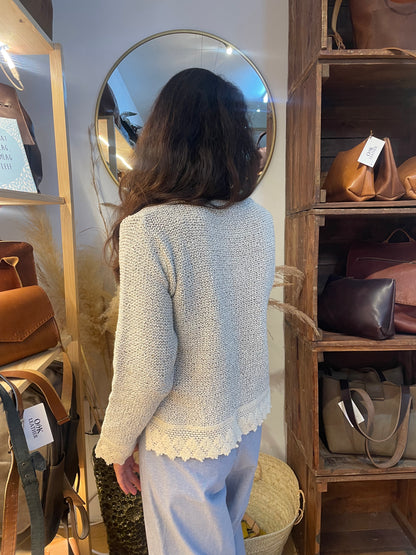 Cotton top with lace detail