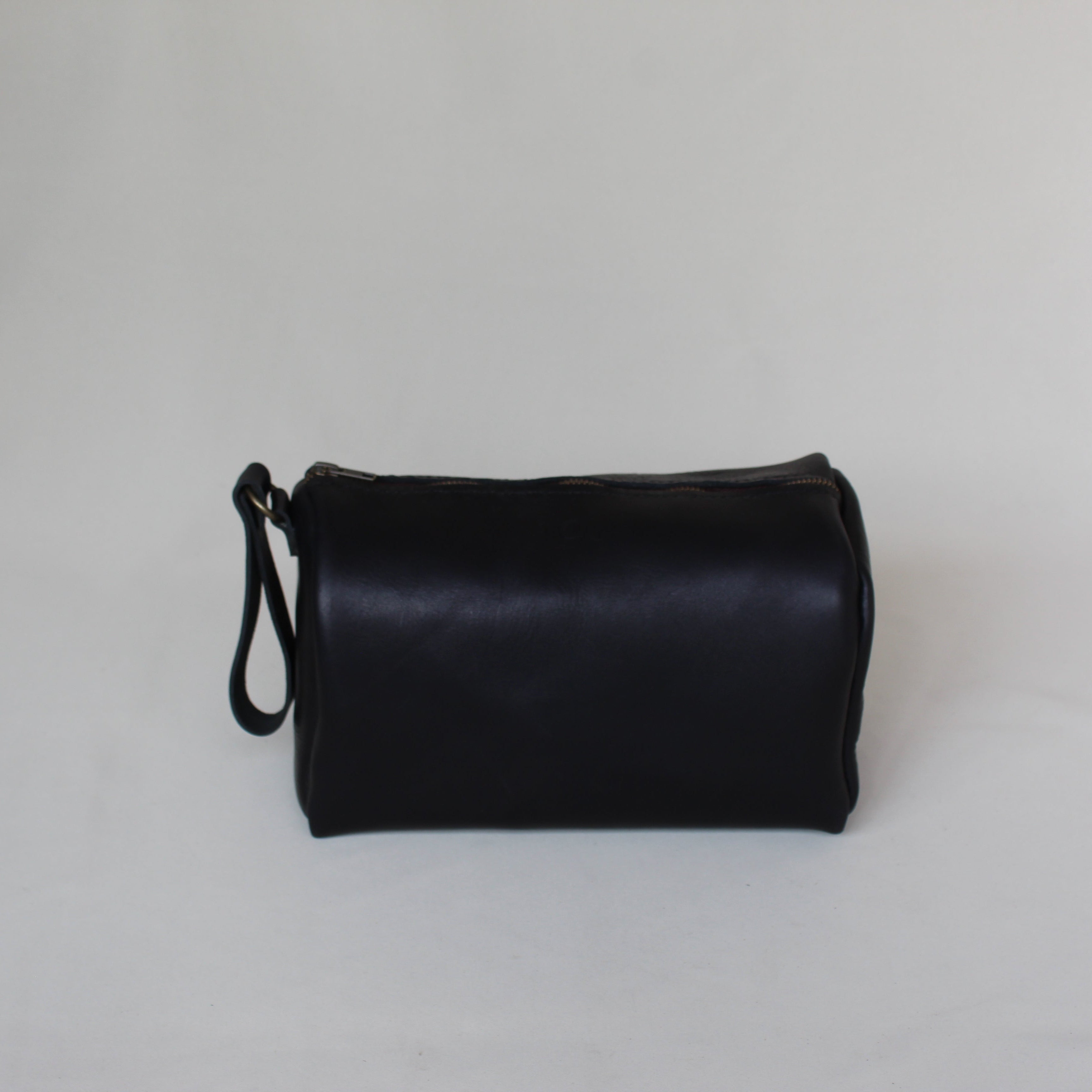 Leather Round Toiletry Bag - Black