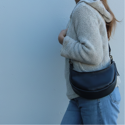 Leather Banana Moonbag - Navy