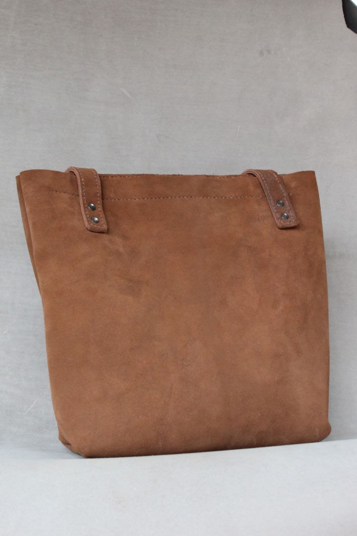 Tote bag in brown suede