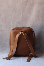 Load image into Gallery viewer, round backpack in tan
