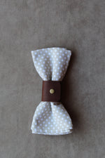 Load image into Gallery viewer, photo of leather napkin ring 
