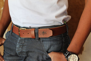photo of the men's leather belt in dark brown