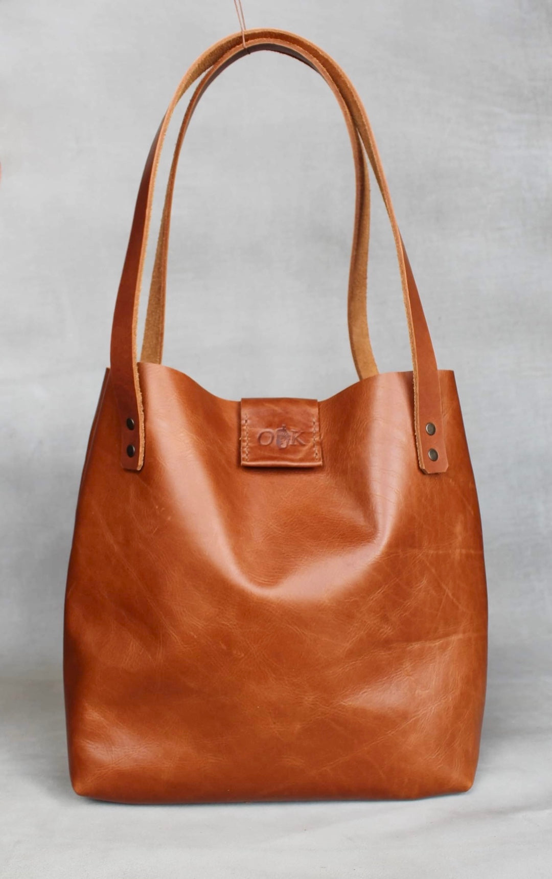 leather soft tote bag in amber