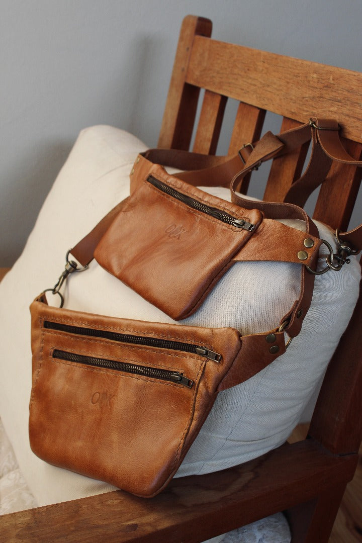 leather moonbag in toffee tan